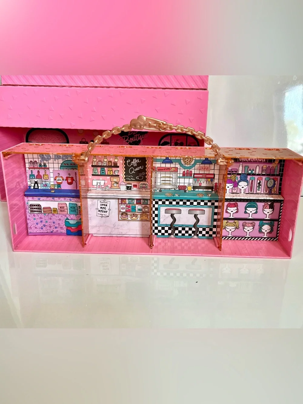 L.O.L. Surprise! 3-in-1 Pop-Up Store Mini Shops Playset Carry Case Display Stand